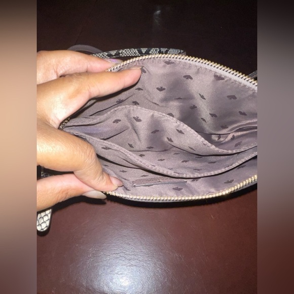 Kate Spade Leila Triple Gusset Crossbody EUC Pebbled Leather Snakeprint Mauve - Picture 7 of 10